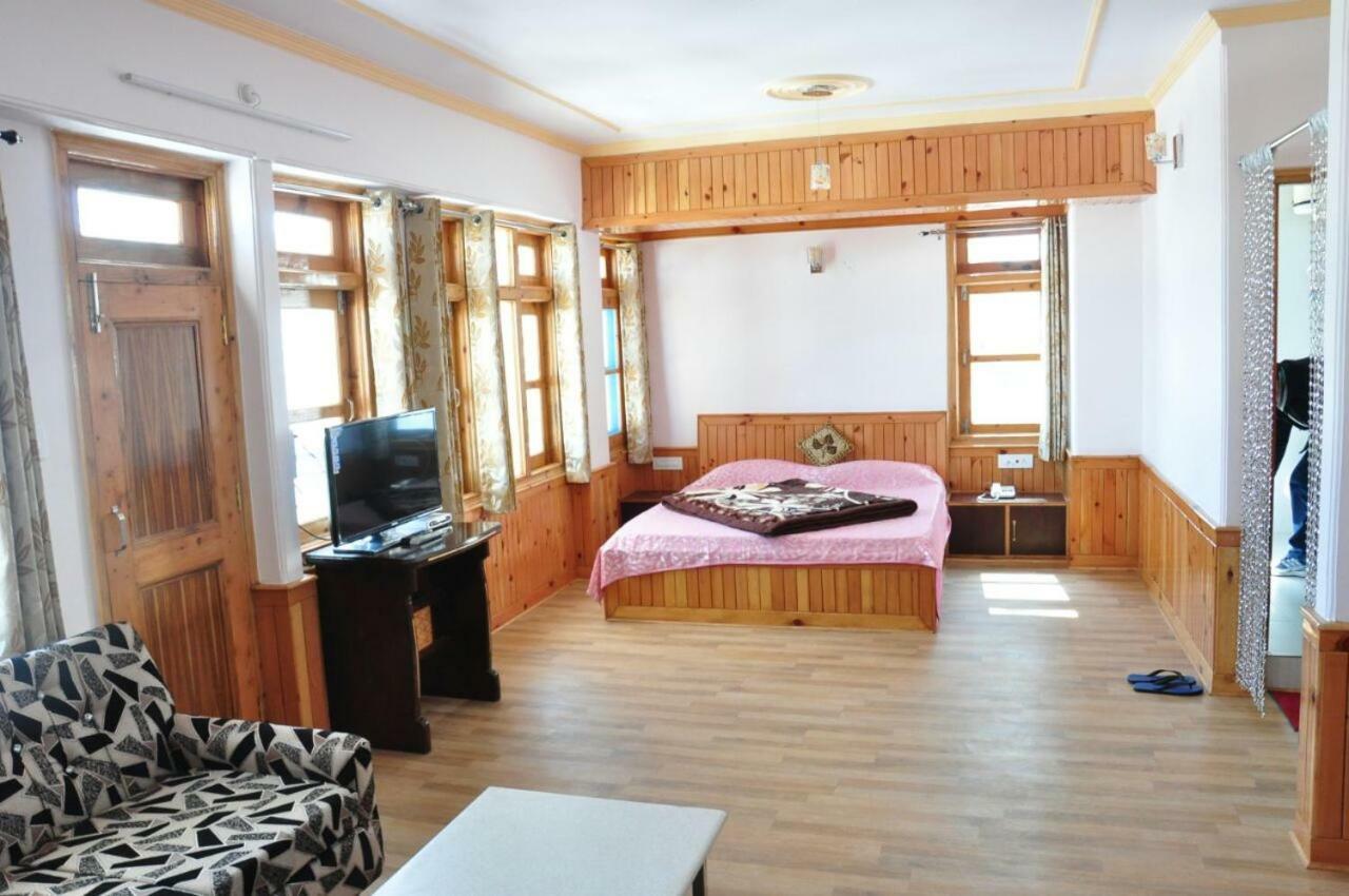 Sara Hotel Нарканда Экстерьер фото